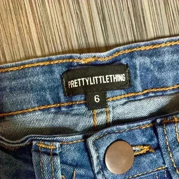 Pretty Little Thing Women's Blue Medium Wash High Rise Denim Skinny Jeans Size 6 - Picture 5 of 8